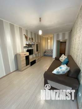 Студия квартира, посуточно, 43м2, 4/8 этаж