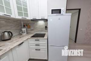 1-к квартира, посуточно, 42м2, 19/25 этаж