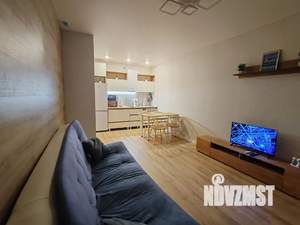 2-к квартира, посуточно, 42м2, 8/17 этаж