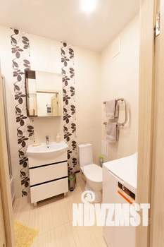 1-к квартира, посуточно, 55м2, 2/4 этаж