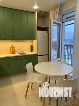 1-к квартира, посуточно, 35м2, 16/25 этаж