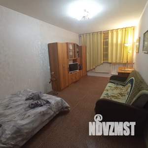 1-к квартира, посуточно, 36м2, 3/9 этаж