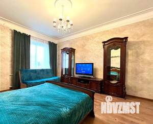1-к квартира, посуточно, 40м2, 1/3 этаж