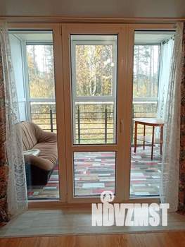 Студия квартира, посуточно, 32м2, 1/3 этаж