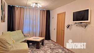 2-к квартира, посуточно, 44м2, 1/1 этаж
