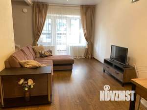 Студия квартира, посуточно, 35м2, 1/3 этаж