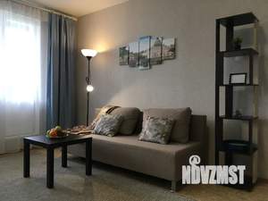 Студия квартира, посуточно, 34м2, 8/10 этаж