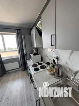 Студия квартира, посуточно, 37м2, 7/10 этаж