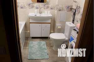 1-к квартира, посуточно, 37м2, 8/10 этаж