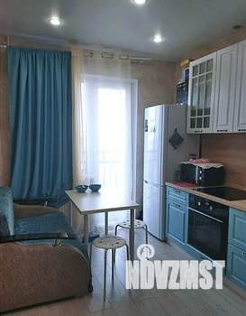 2-к квартира, посуточно, 49м2, 15/25 этаж