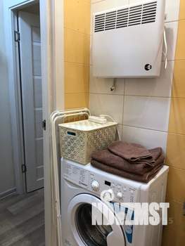 Студия квартира, посуточно, 20м2, 1/12 этаж