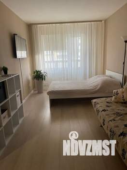 1-к квартира, посуточно, 40м2, 2/15 этаж