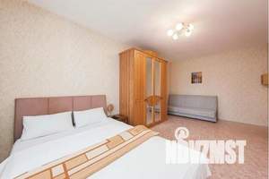 1-к квартира, посуточно, 38м2, 3/9 этаж