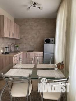 2-к квартира, посуточно, 38м2, 3/9 этаж