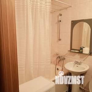 1-к квартира, посуточно, 32м2, 1/5 этаж