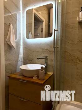 Студия квартира, посуточно, 33м2, 4/5 этаж