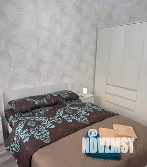 2-к квартира, посуточно, 38м2, 10/12 этаж