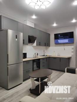 2-к квартира, посуточно, 46м2, 21/25 этаж