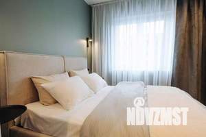 1-к квартира, посуточно, 43м2, 7/25 этаж