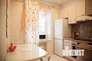 2-к квартира, посуточно, 50м2, 1/1 этаж