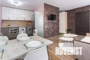 2-к квартира, посуточно, 39м2, 4/25 этаж