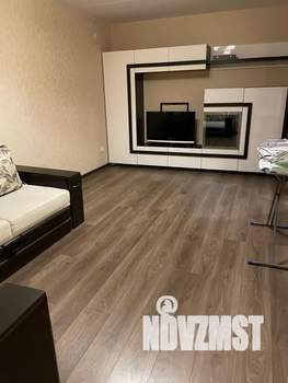 Студия квартира, посуточно, 36м2, 4/5 этаж