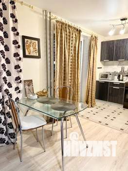 1-к квартира, посуточно, 42м2, 3/9 этаж