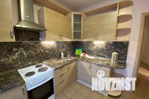 1-к квартира, посуточно, 38м2, 9/12 этаж