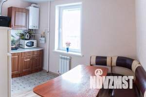 1-к квартира, посуточно, 42м2, 8/10 этаж