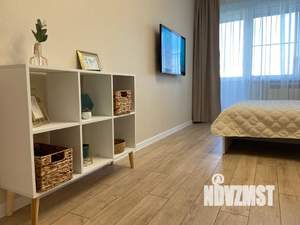 1-к квартира, посуточно, 37м2, 7/10 этаж