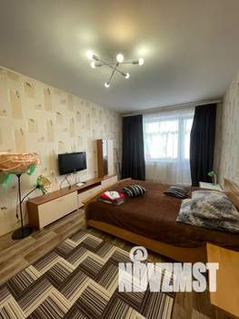 1-к квартира, посуточно, 40м2, 1/9 этаж