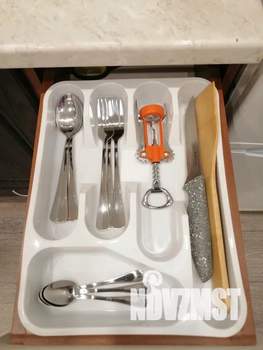 Студия квартира, посуточно, 36м2, 1/9 этаж