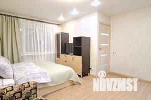 1-к квартира, посуточно, 35м2, 1/5 этаж