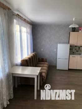 Студия квартира, посуточно, 35м2, 8/9 этаж