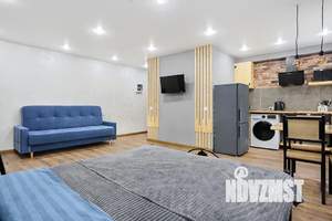 Студия квартира, посуточно, 32м2, 1/5 этаж