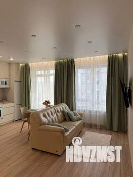 Студия квартира, посуточно, 36м2, 12/25 этаж