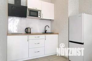 2-к квартира, посуточно, 42м2, 5/15 этаж