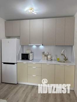 1-к квартира, посуточно, 37м2, 1/4 этаж