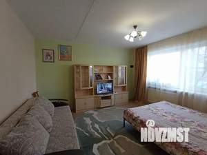 1-к квартира, посуточно, 35м2, 3/5 этаж