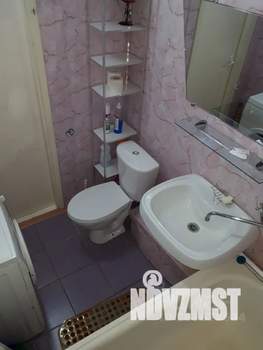 Студия квартира, посуточно, 38м2, 1/15 этаж