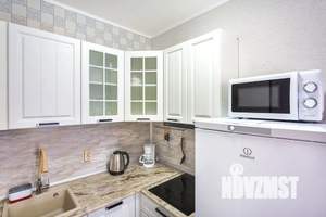 1-к квартира, посуточно, 42м2, 19/25 этаж