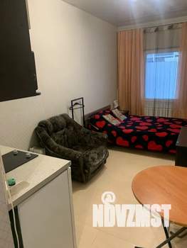 Студия квартира, посуточно, 20м2, 1/20 этаж