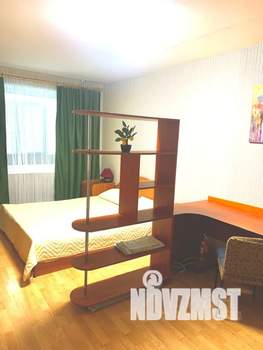 1-к квартира, посуточно, 37м2, 1/9 этаж