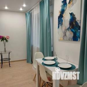 2-к квартира, посуточно, 41м2, 1/5 этаж