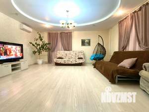 1-к квартира, посуточно, 50м2, 1/1 этаж