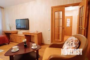 1-к квартира, посуточно, 40м2, 2/9 этаж