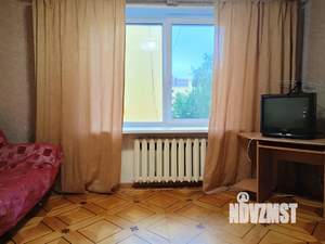 1-к квартира, посуточно, 37м2, 2/4 этаж
