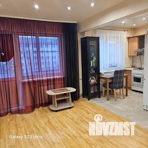 Студия квартира, посуточно, 32м2, 3/5 этаж