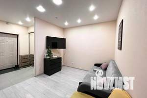 2-к квартира, посуточно, 42м2, 9/21 этаж
