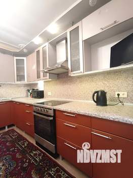 3-к квартира, на длительный срок, 96м2, 2/4 этаж